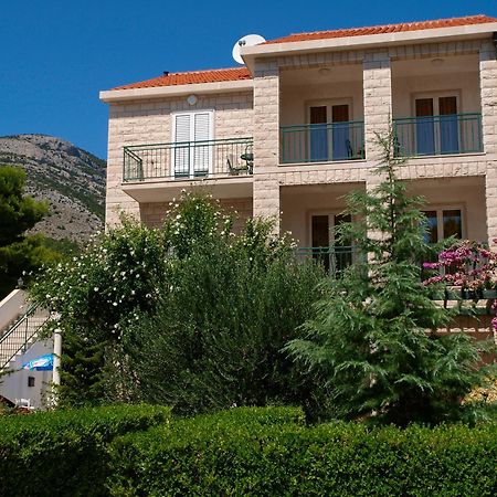 Villa Jasmin Bol Exterior foto