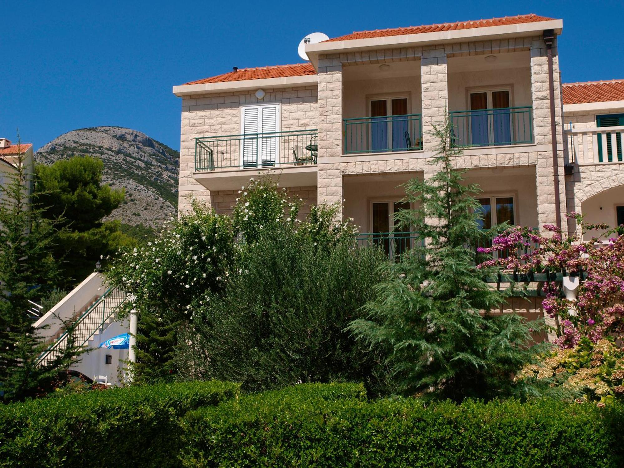 Villa Jasmin Bol Exterior foto