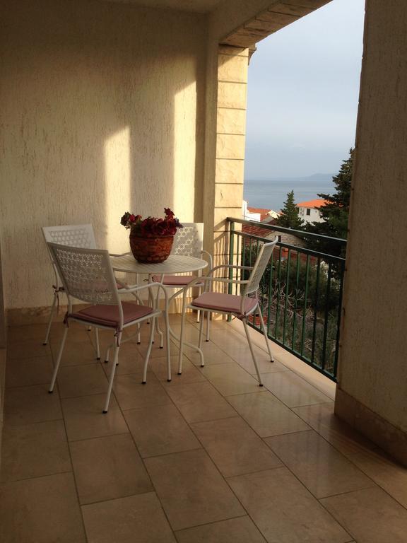 Villa Jasmin Bol Exterior foto
